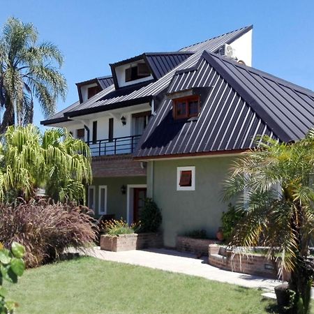 CABAÑAS VILLA CLUB 1 cerca del aeropuerto el Palomar Hurlingham Exterior foto